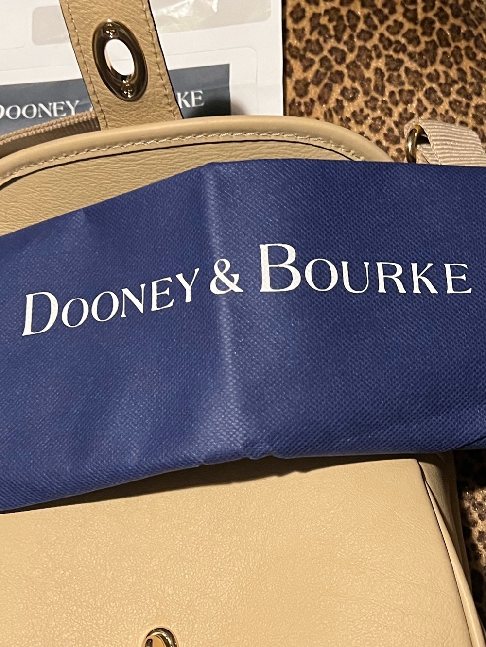 Dooney & Bourke Leather Crossbody in Tomato with Gold Hardware NWT - Picture 3 of 8